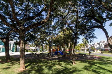 Casa de condomínio à venda com 703m², 4 quartos e 4 vagasÁrea comum - Playground