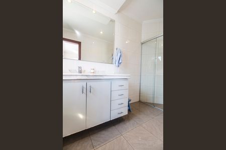 Casa de condomínio à venda com 703m², 4 quartos e 4 vagasBanheiro da Suíte 4