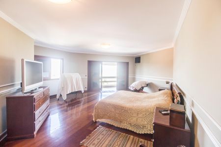 Casa de condomínio à venda com 703m², 4 quartos e 4 vagasSuíte 1