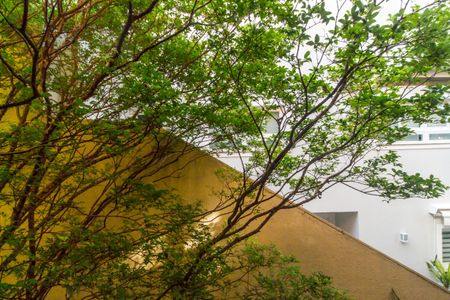 Casa de condomínio à venda com 703m², 4 quartos e 4 vagasVista