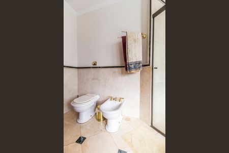 Casa de condomínio à venda com 703m², 4 quartos e 4 vagasBanheiro da Suíte 1