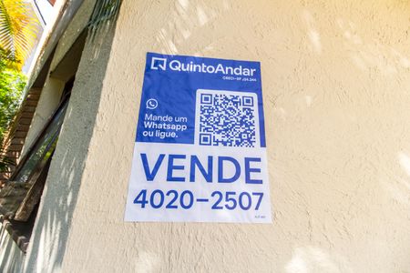 Casa de condomínio à venda com 703m², 4 quartos e 4 vagasPlaca