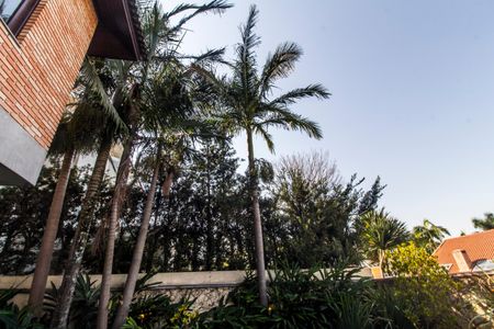 Casa de condomínio à venda com 703m², 4 quartos e 4 vagasVista