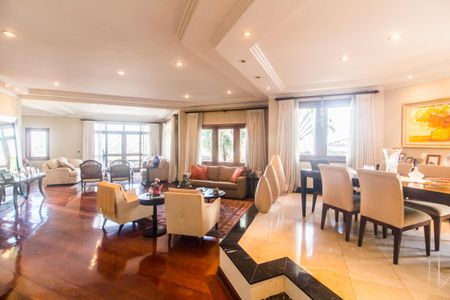 Sala de casa de condomínio à venda com 4 quartos, 703m² em Tamboré, Santana de Parnaíba