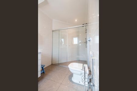 Casa de condomínio à venda com 703m², 4 quartos e 4 vagasBanheiro da Suíte 4