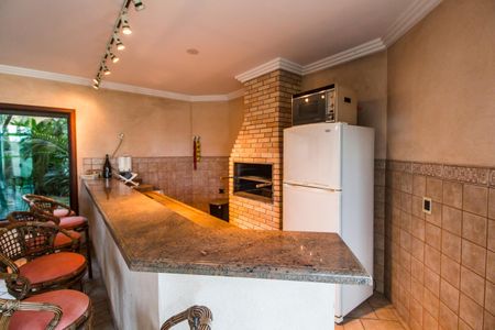 Casa de condomínio à venda com 703m², 4 quartos e 4 vagasÁrea gourmet