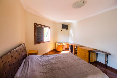 Casa de condomínio à venda com 703m², 4 quartos e 4 vagasSuíte 3