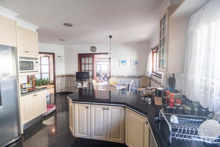 Casa de condomínio à venda com 703m², 4 quartos e 4 vagasCozinha