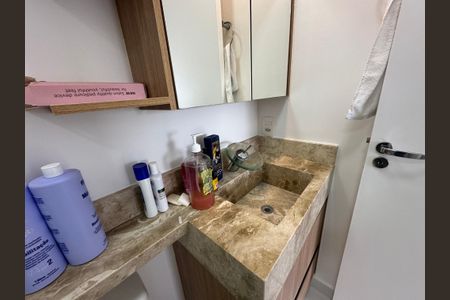 Apartamento à venda com 59m², 1 quarto e 2 vagas Apartamento à venda com 59m², 1 quarto e 2 vagasBanheiro da Suíte