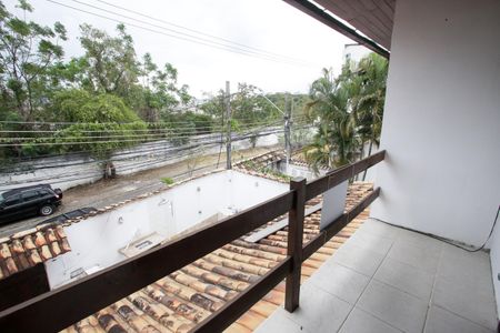 Casa à venda com 140m², 3 quartos e 2 vagasVaranda da Suíte