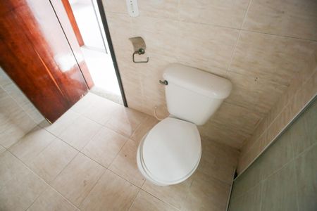 Casa à venda com 140m², 3 quartos e 2 vagasBanheiro Social