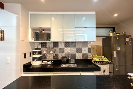 Apartamento à venda com 99m², 3 quartos e sem vagaCozinha