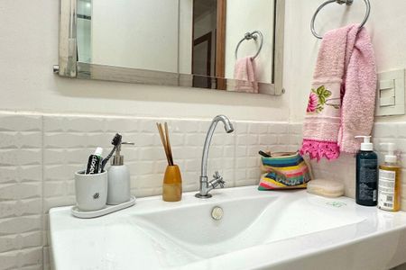 Apartamento à venda com 99m², 3 quartos e sem vagaBanheiro Social 01