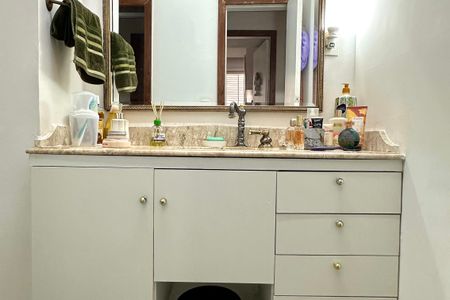 Apartamento à venda com 99m², 3 quartos e sem vagaBanheiro Social 02