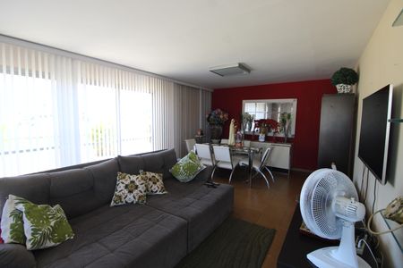 Apartamento para alugar com 400m², 4 quartos e 5 vagasSala