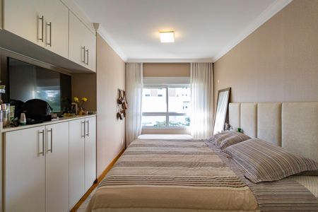 Apartamento à venda com 132m², 3 quartos e 2 vagasSuíte 2