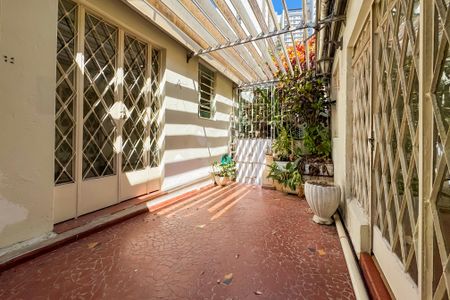 Casa à venda com 180m², 4 quartos e 1 vagaVaranda