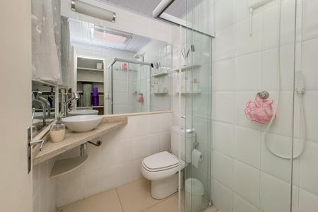 Casa à venda com 180m², 4 quartos e 1 vagaEdícula - Banheiro