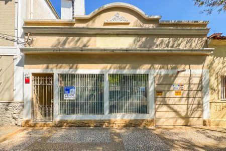 Casa à venda com 180m², 4 quartos e 1 vagaFachada