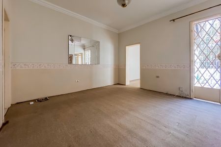 Casa à venda com 180m², 4 quartos e 1 vagaSala 