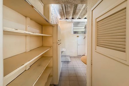 Casa à venda com 180m², 4 quartos e 1 vagaÁrea de Serviço