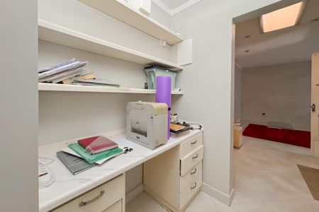 Casa à venda com 180m², 4 quartos e 1 vagaEdícula - Corredor