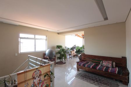 Apartamento à venda com 200m², 3 quartos e 3 vagasSala 2