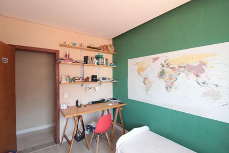 Apartamento à venda com 200m², 3 quartos e 3 vagasQuarto 2