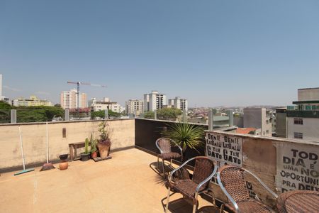 Apartamento à venda com 200m², 3 quartos e 3 vagasCobertura