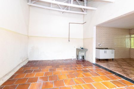 Casa para alugar com 405m², 4 quartos e 6 vagas Casa para alugar com 405m², 4 quartos e 6 vagasÁrea de Serviço