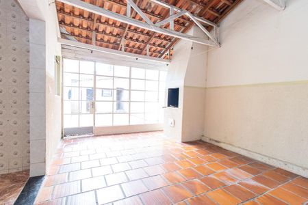 Casa para alugar com 405m², 4 quartos e 6 vagas Casa para alugar com 405m², 4 quartos e 6 vagasÁrea de Serviço