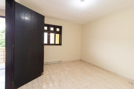 Casa para alugar com 405m², 4 quartos e 6 vagas Casa para alugar com 405m², 4 quartos e 6 vagasQuarto 1