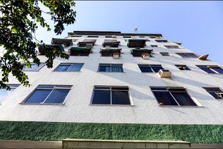 Apartamento para alugar com 55m², 2 quartos e sem vaga Apartamento para alugar com 55m², 2 quartos e sem vagaFachada