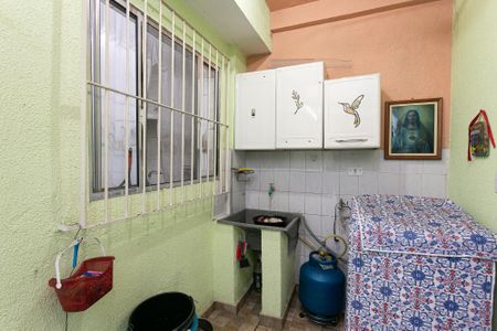 Casa à venda com 83m², 2 quartos e 1 vagaÁrea de Serviço