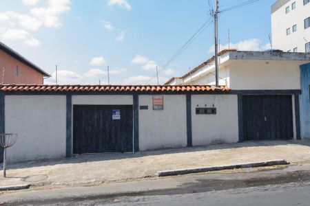 Casa à venda com 200m², 2 quartos e 5 vagasFachada