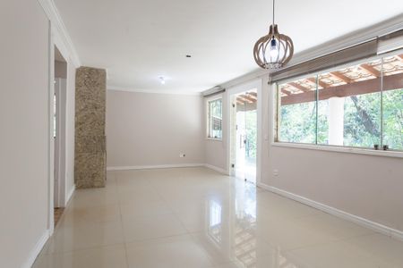 Sala de casa de condomínio para alugar com 3 quartos, 140m² em Piedade do Paraopeba, Brumadinho