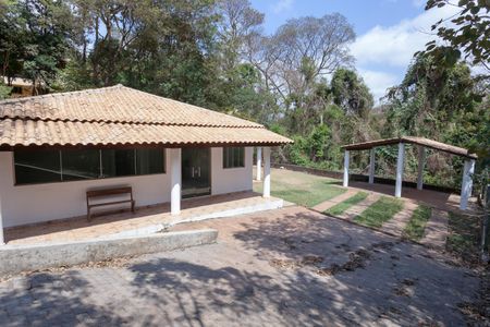 Casa de condomínio à venda com 140m², 3 quartos e 1 vaga Casa de condomínio à venda com 140m², 3 quartos e 1 vagaQuintal