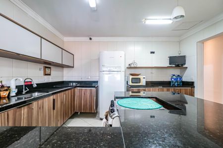 Casa à venda com 158m², 3 quartos e 2 vagas Casa à venda com 158m², 3 quartos e 2 vagasCozinha