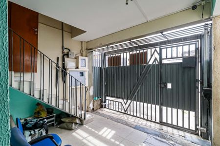 Casa à venda com 158m², 3 quartos e 2 vagas Casa à venda com 158m², 3 quartos e 2 vagasÁrea Externa