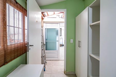 Casa à venda com 158m², 3 quartos e 2 vagas Casa à venda com 158m², 3 quartos e 2 vagasQuarto 8