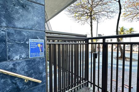 Apartamento à venda com 130m², 3 quartos e sem vaga Apartamento à venda com 130m², 3 quartos e sem vagaPlaquinha