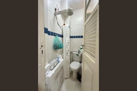 Apartamento à venda com 130m², 3 quartos e sem vaga Apartamento à venda com 130m², 3 quartos e sem vagaBanheiro de serviço