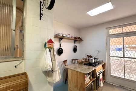 Apartamento à venda com 130m², 3 quartos e sem vaga Apartamento à venda com 130m², 3 quartos e sem vagaCozinha