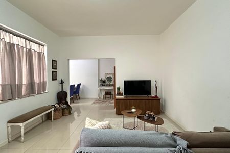 Apartamento à venda com 130m², 3 quartos e sem vaga Apartamento à venda com 130m², 3 quartos e sem vagaSala