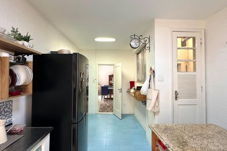 Apartamento à venda com 130m², 3 quartos e sem vaga Apartamento à venda com 130m², 3 quartos e sem vagaCozinha