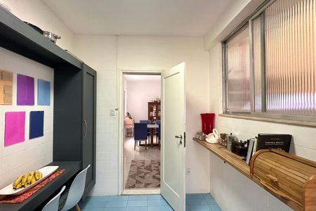 Apartamento à venda com 130m², 3 quartos e sem vaga Apartamento à venda com 130m², 3 quartos e sem vagaCozinha