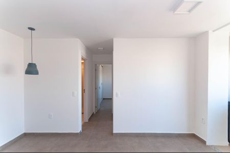 Sala de apartamento para alugar com 2 quartos, 50m² em Vila Anastácio, São Paulo