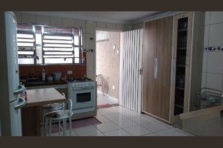 Casa à venda com 3 quartos, 160m² em Vila Curuçá, Santo André