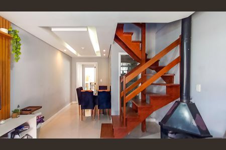 Sala de casa de condomínio para alugar com 2 quartos, 170m² em Aberta dos Morros, Porto Alegre