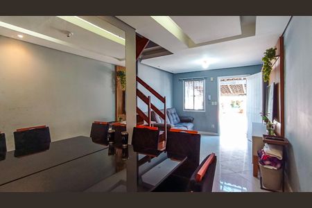 Sala de casa de condomínio para alugar com 2 quartos, 170m² em Aberta dos Morros, Porto Alegre